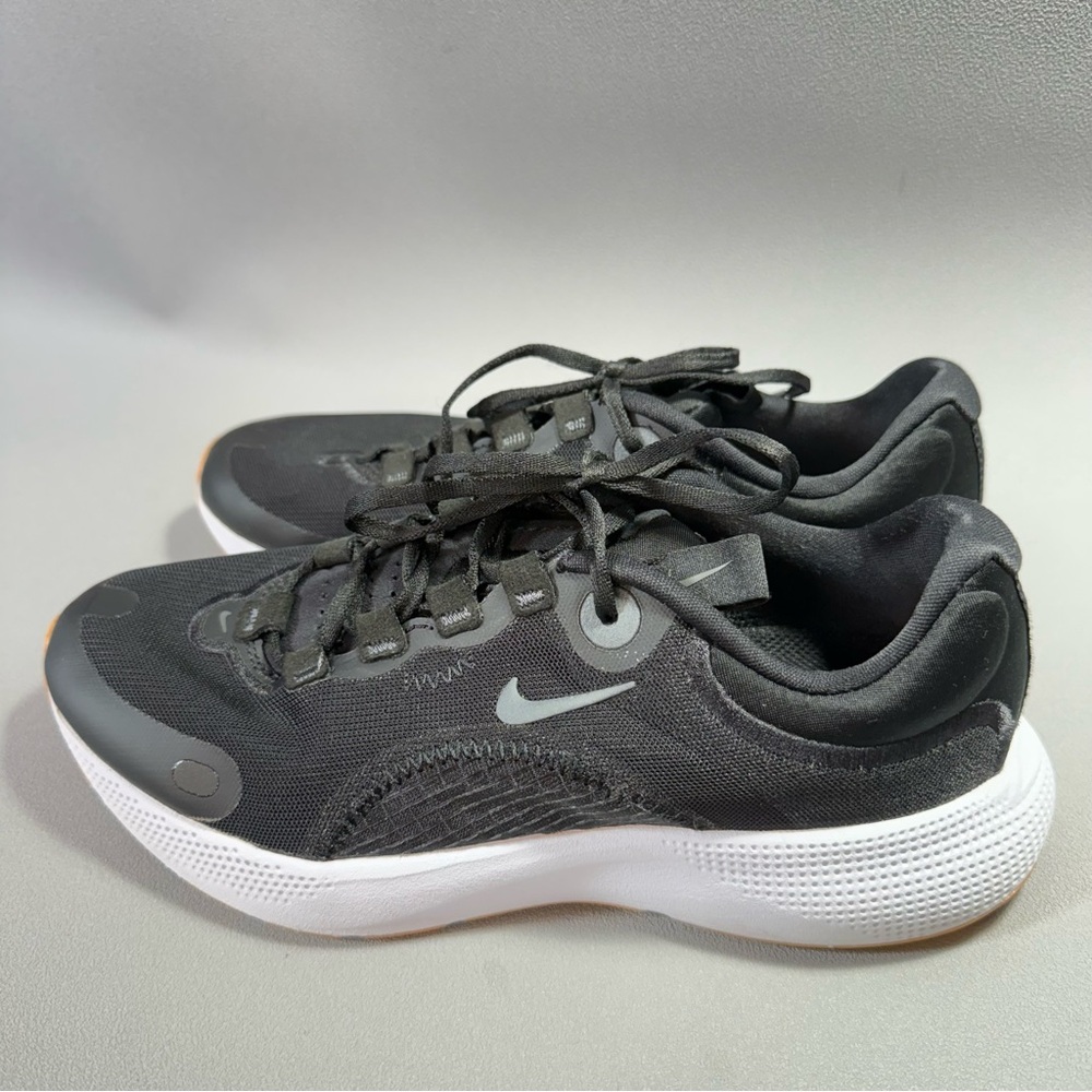 Nike Black and Gray React Escape Run 2 Running Shoes - Picture 3 of 11